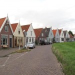 maisons le long des canaux