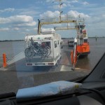 passage de fleuve en ferry